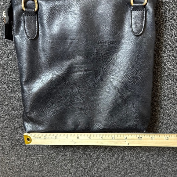 Thomas and Lee Black Leather Crossbody Bag With Guitar Strap - Picture 10 of 11